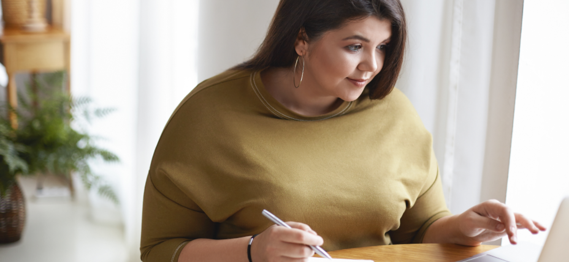 a woman using a computer